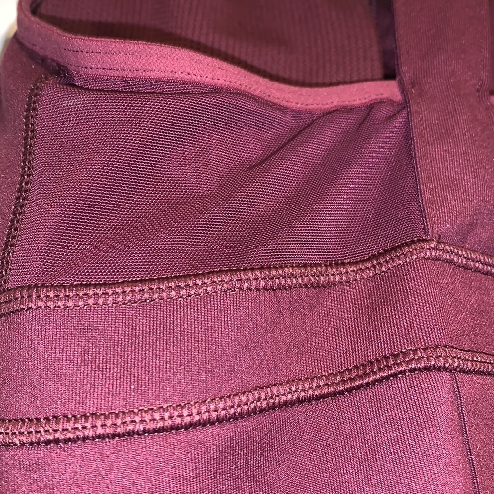 Athleta Stunner T-Back Burgundy Tank w/Mesh Size XS - Picture 6 of 9